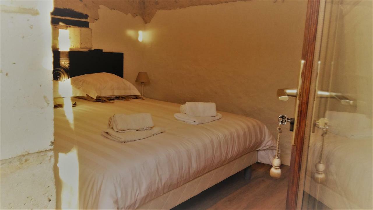 Le Gite Des Chambres De La Grange Cherval Eksteriør billede